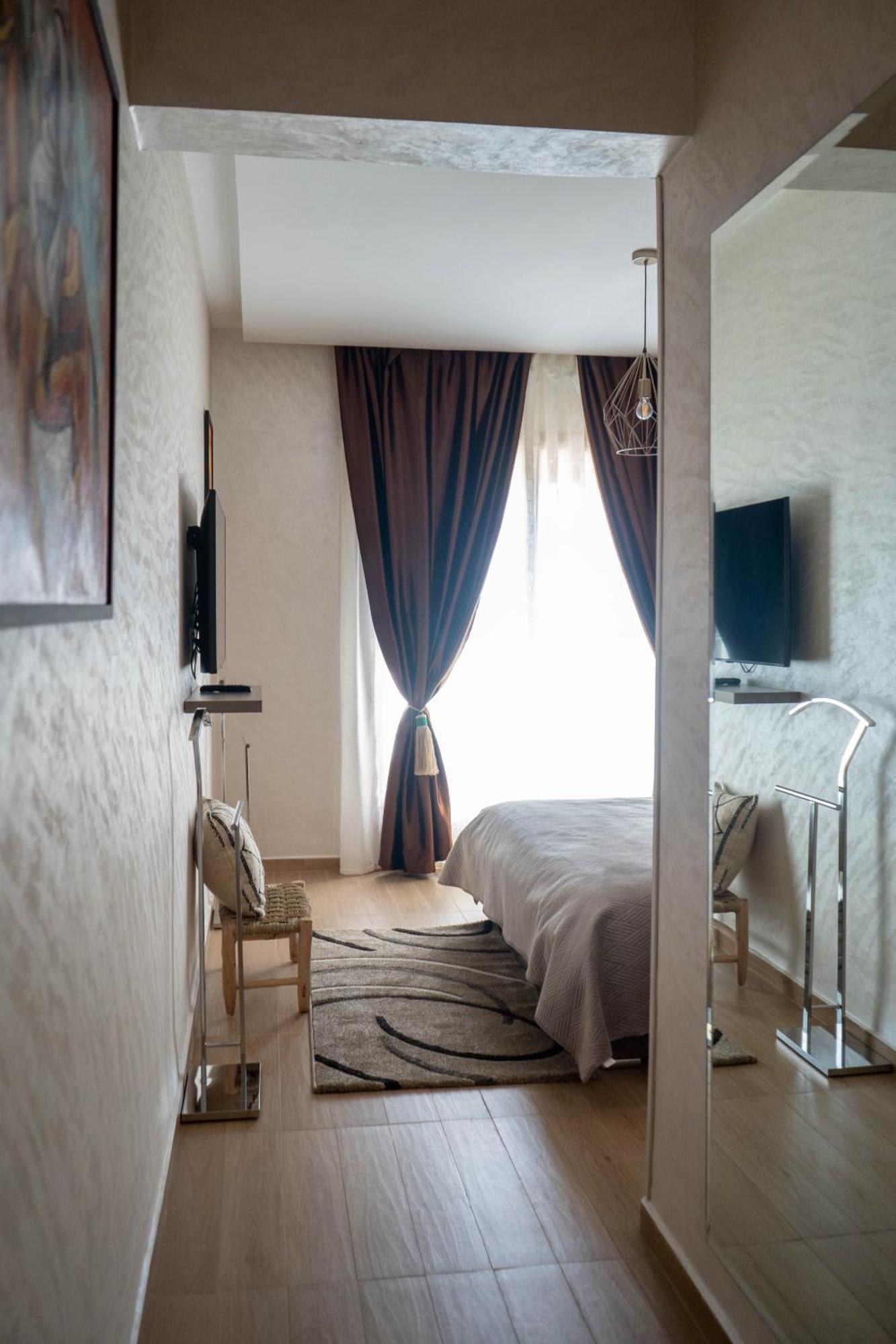 Magnifique Appartement Moderne De 2 Chambres Avec Piscine A 10 Min Du Centre De Marrakech Марракеш Экстерьер фото