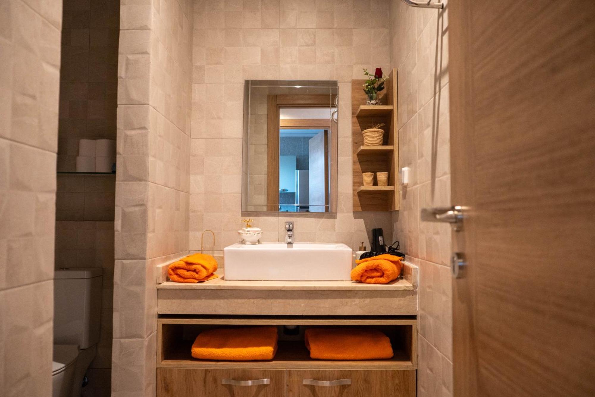 Magnifique Appartement Moderne De 2 Chambres Avec Piscine A 10 Min Du Centre De Marrakech Марракеш Экстерьер фото