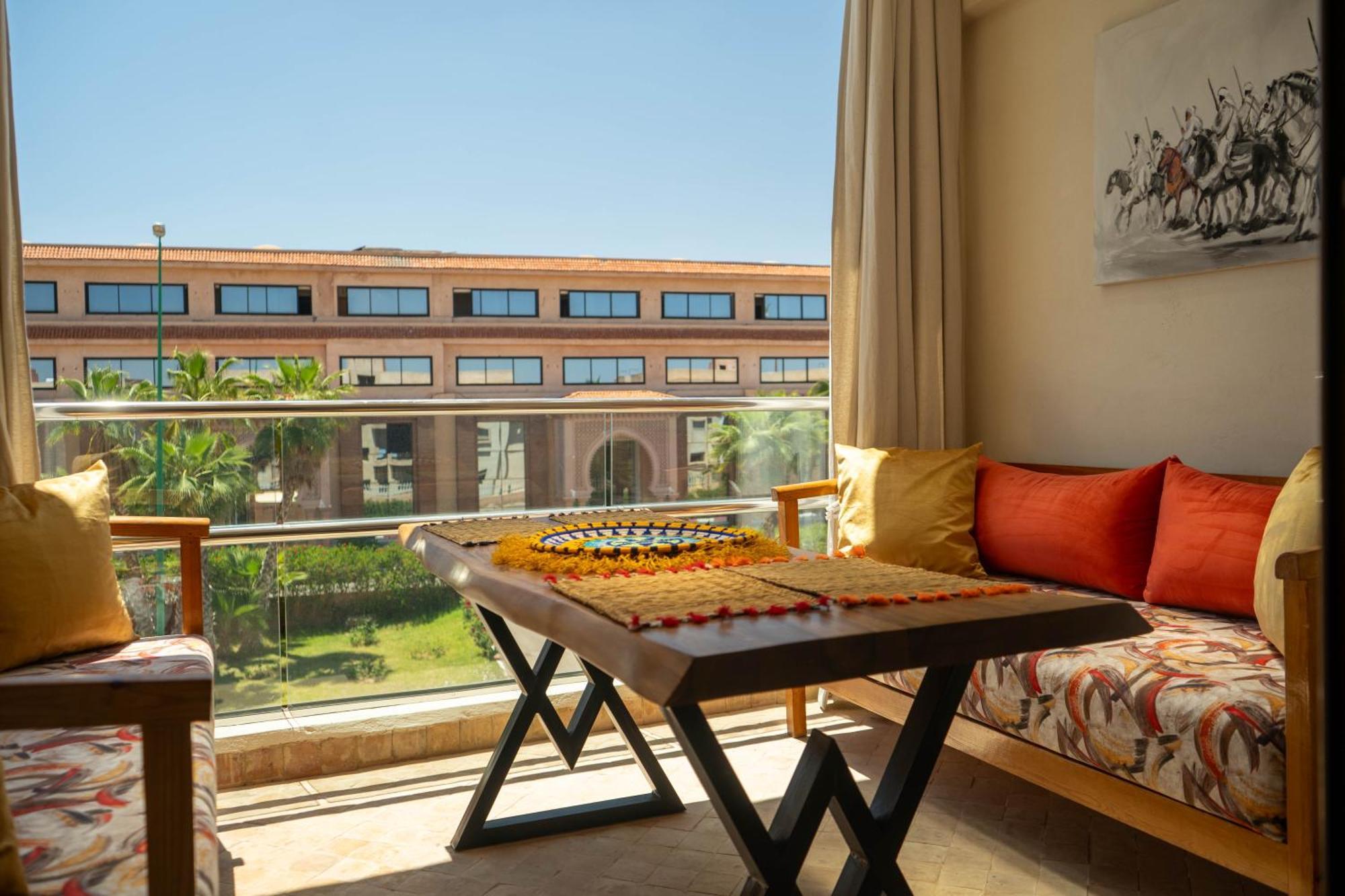 Magnifique Appartement Moderne De 2 Chambres Avec Piscine A 10 Min Du Centre De Marrakech Марракеш Экстерьер фото